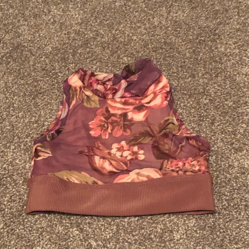 dance top, it is a youth large but it runs small, youth small